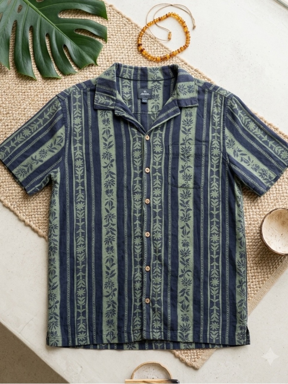 RIPCURL Short Sleeve Button-Up Shirt | Green Black Vertical Tribal Floral Print